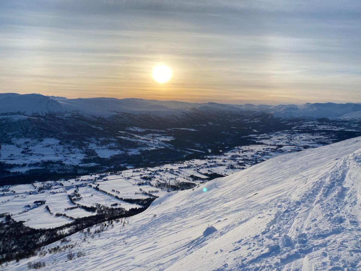 Vangslia, Oppdal. Lekker Leilighet Med Ski Inn/Ski Ut エクステリア 写真